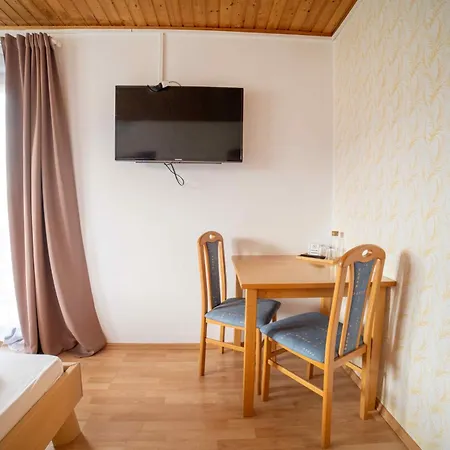 Keutschacherhof Konukevi 3*