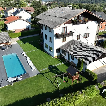 Konukevi Keutschacherhof 3*